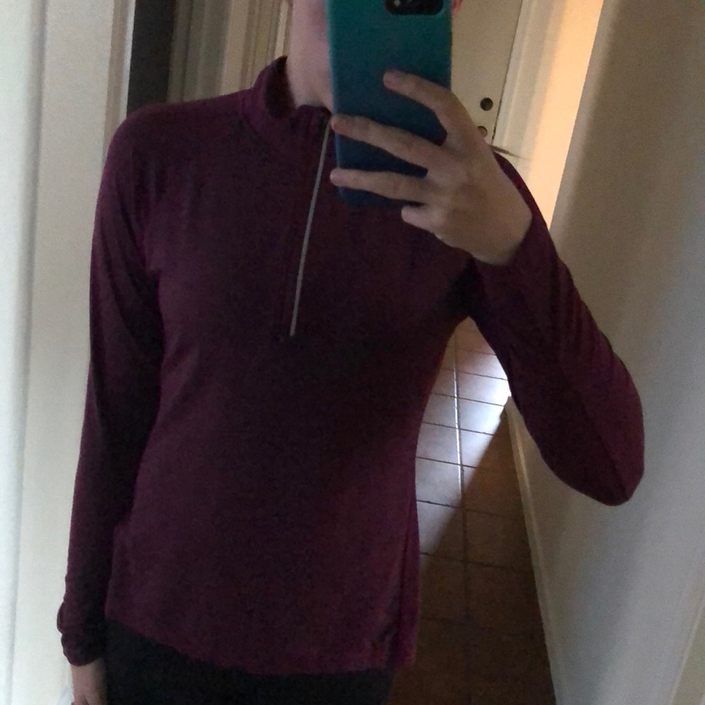 Maroon old navy pullover.